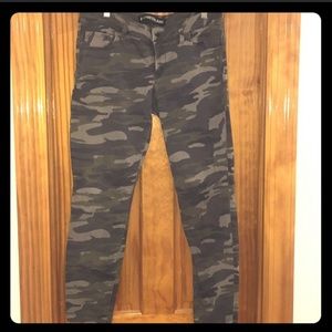 Express Stella camo pants